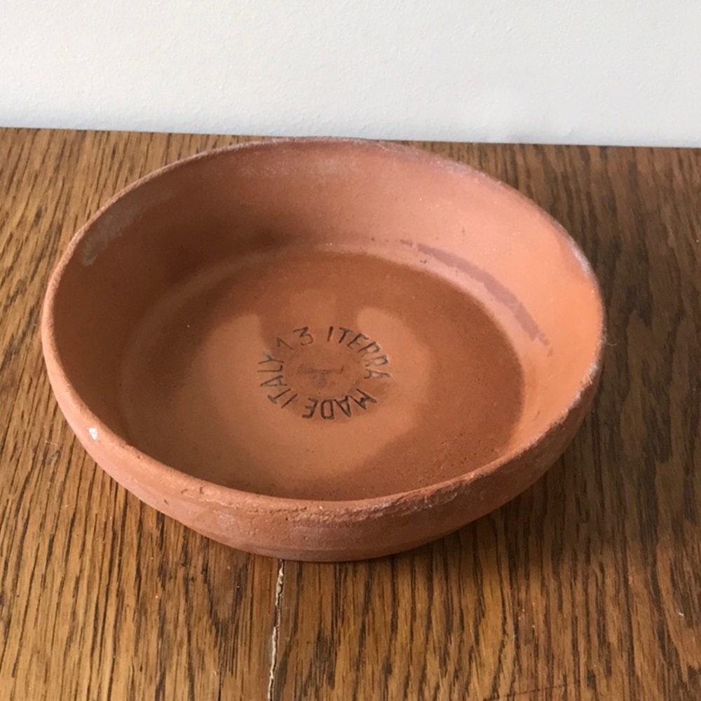 Made in Italy 13 clay saucer pottery
